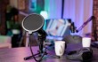 Micrófono de podcast en primer plano